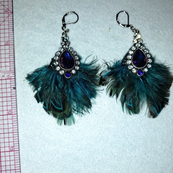 EARRINGS - Picture 2 of 2